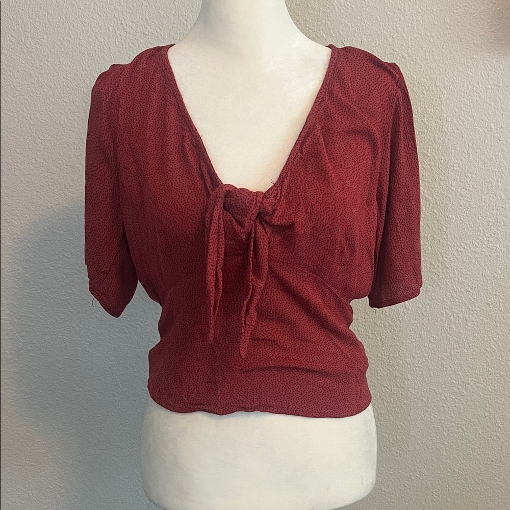 Abercrombie Cropped Mini Polka Dot Blouse Red Size Small